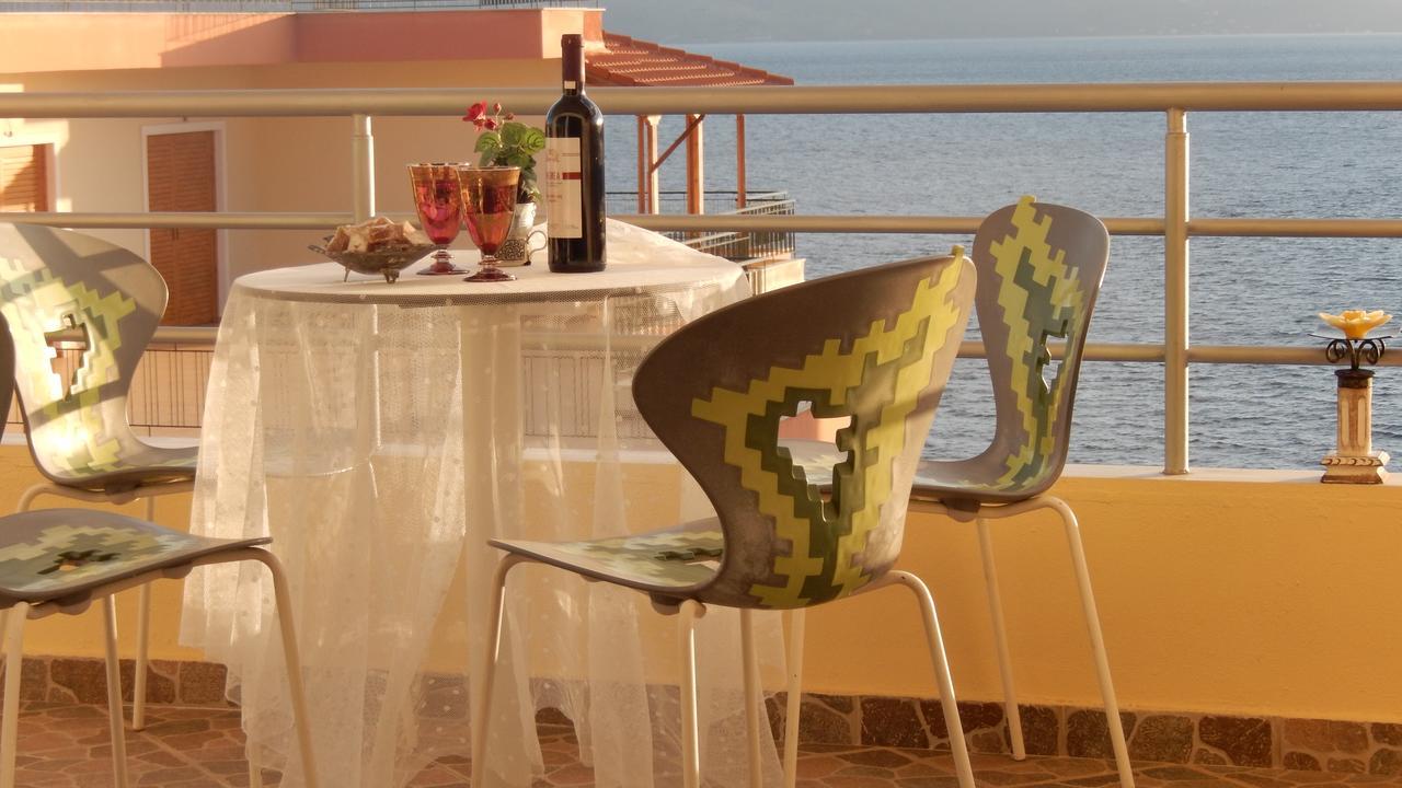 Jelena'S Luxury Apartments Saranda Kültér fotó