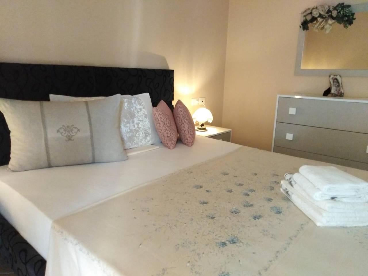 Jelena'S Luxury Apartments Saranda Kültér fotó